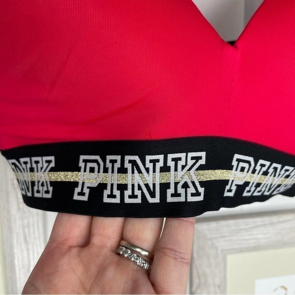 VICTORIA’S Secret PINK Red Wear Everywhere Lightly Lined Wireless Bra Size 34D - Picture 4 of 10